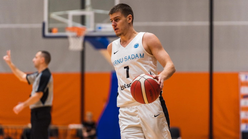 Igaunijas čempionvienība šķiras no latviešu basketbolista Geka