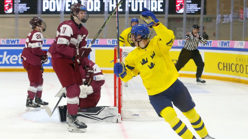 Latvijas jaunieši nespēj ieķerties spēlē un kapitulē pasaules U18 čempionei