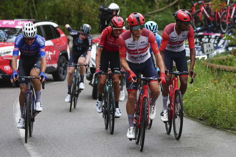 Skujiņš izcīna augsto trešo vietu "Giro d'Italia" posmā
