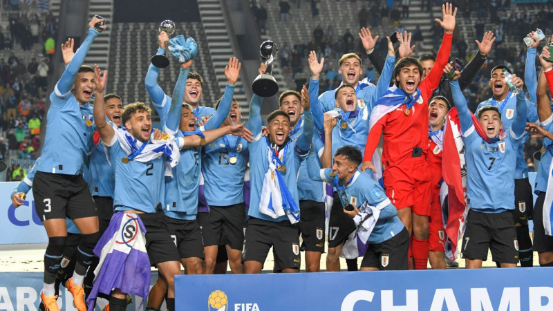 Urugvaja ar trešo piegājienu uzvar U20 Pasaules kausa finālā, Izraēlai debijā bronza
