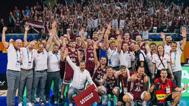 Pie Brīvības pieminekļa notiks Latvijas basketbola valstsvienības sagaidīšana
