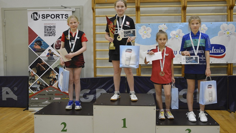 Latvijai viena bronzas medaļa starptautiskajās jauniešu galda tenisa sacensībās Rīgā