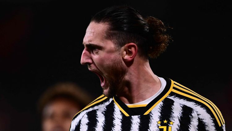 Drāma kompensācijas laikā: "Juventus" izlaiž un izrauj uzvaru Moncā