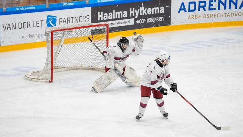 Latvijas U18 meiteņu hokeja izlase zaudē Ķīnai, PČ 2. divīzijā noslēdz ceturtajā vietā