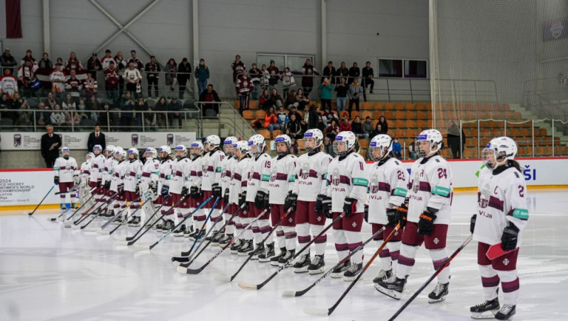 Latvijas hokejistes PČ pirmās divīzijas B grupas turnīru turpinās pret Slovēniju