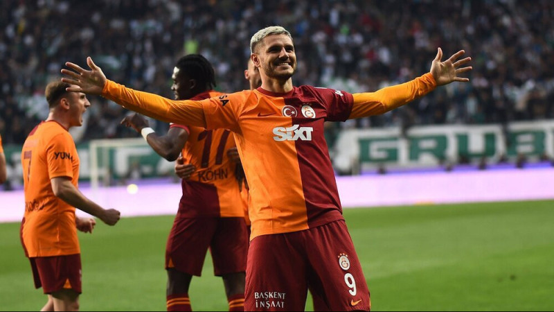 "Galatasaray" futbolisti kļūst par Turcijas čempioniem