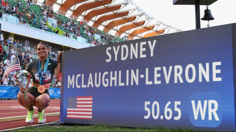 Maklaflina-Levrona uzlabo pasaules rekordu 400 metru barjersprintā