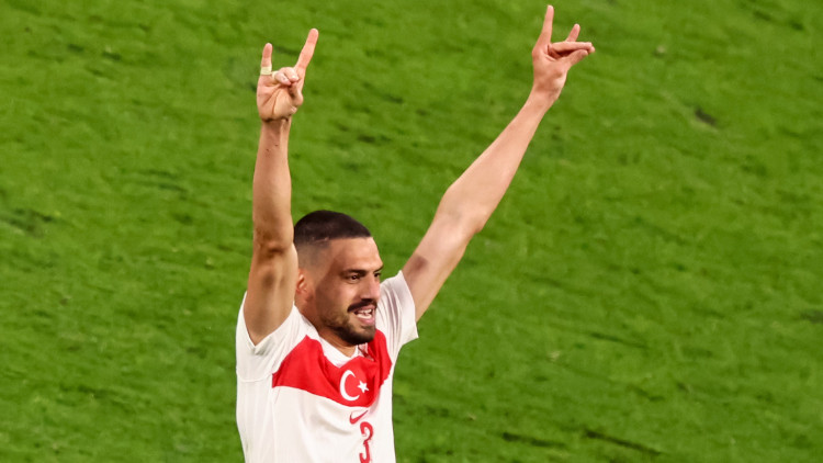 Turcijas varoņa Demirala žests piesaista UEFA uzmanību, tiek sākta izmeklēšana