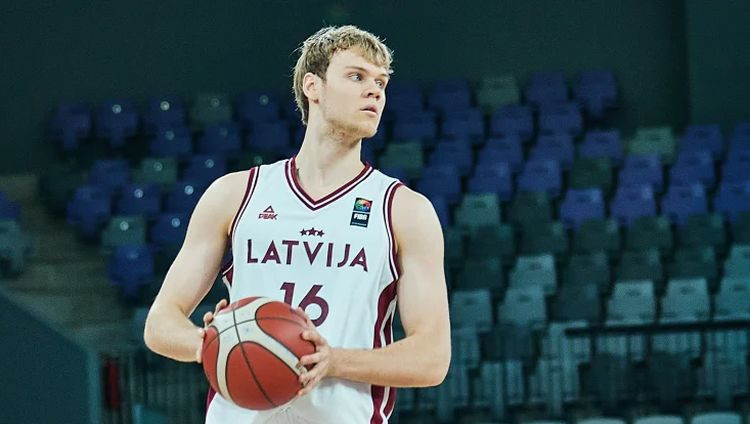 Latvijas U20 izlase B divīzijas turnīru turpinās pret divas uzvaras svinējušo Somiju