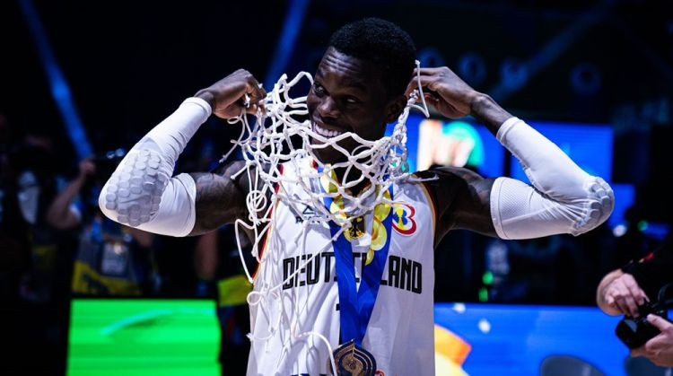 Arī Vācijas karogu nesīs basketbolists – Pasaules kausa vērtīgākais spēlētājs Šrēders