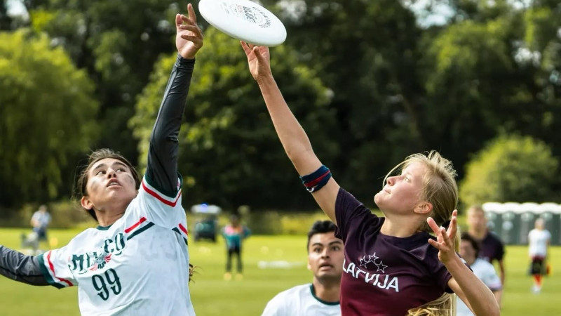 Latvijas izlase pasaules junioru frisbija čempionātā jauktajām komandām izcīna 12.vietu