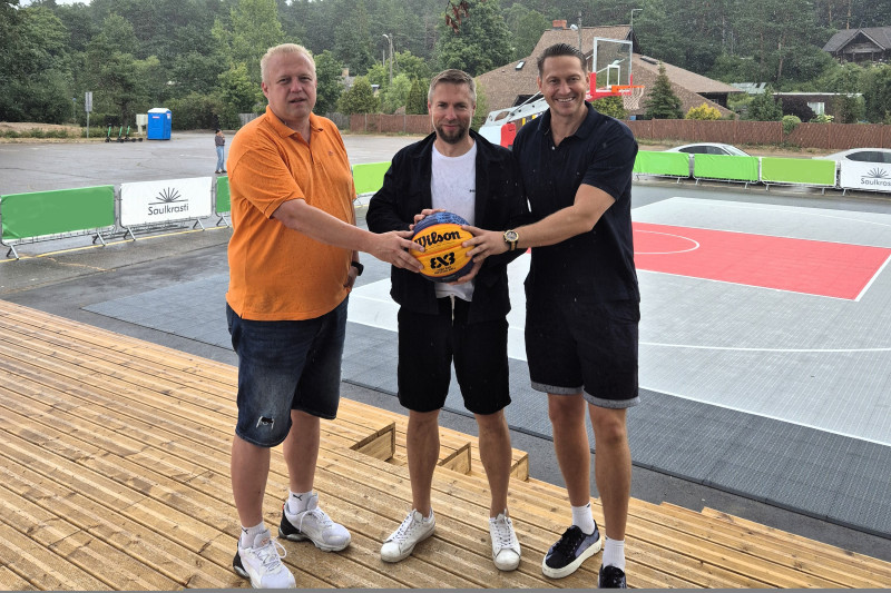 “Rīgas Zeļļi Summer Fest Saulkrasti” 3x3 basketbola svētdienas grupu spēles pārceltas uz sestdienu