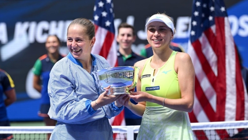 "US Open" čempiones Ostapenko/Kičenoka kļūst par sezonas ranga līderēm