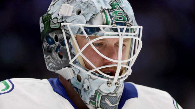 Par spīti traumai "Canucks" vārtsargs Demko tiek atzīts par NHL nedēļas zvaigzni