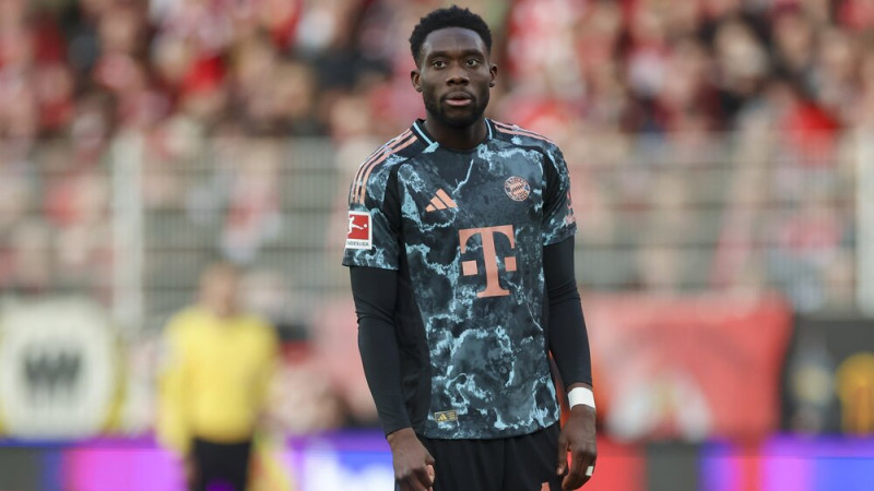 ''Bayern'' malējam aizsargam Deivīsam nopietna ceļgala trauma un sezona galā