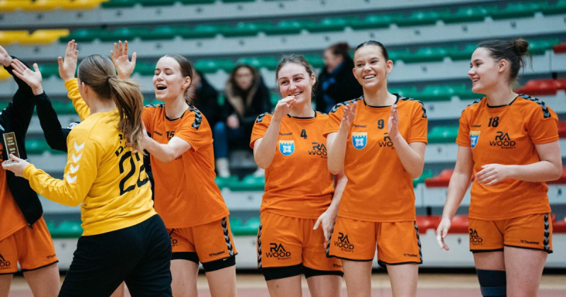 "SK Latgols" sasniedz finālu, dobelnieces pusfināla sēriju sāk ar uzvaru Rīgā