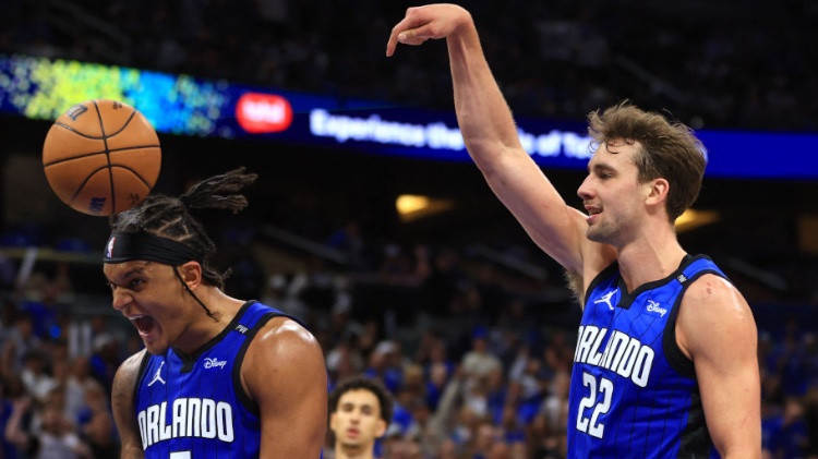 Orlando "Magic" ar uzvaru pārspēlē kļūst par Porziņģa pretinieci pirmajā kārtā