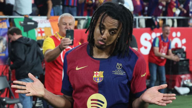 Lieliski vārti, dramatiskas galotnes un sarkanās – "Barcelona" kausa finālā atkal uzvar El Clásico