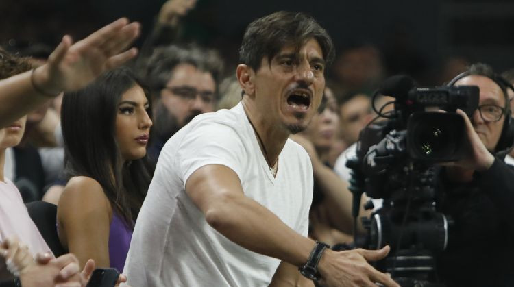 Grieķijas valdība pēc kārtējā skandāla aptur "Panathinaikos" un "Olympiacos" finālsēriju
