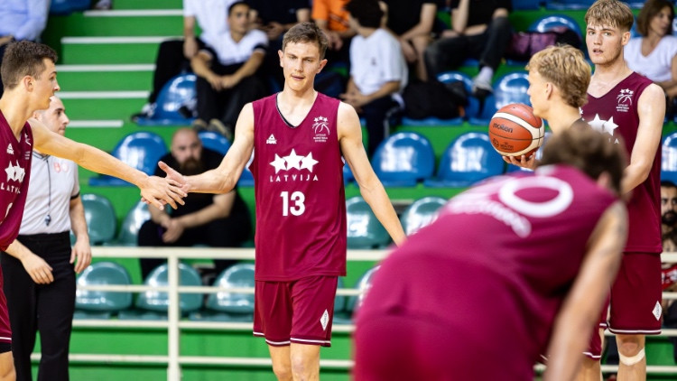 Latvijas U-20 basketbolisti sāks Eiropas čempionātu