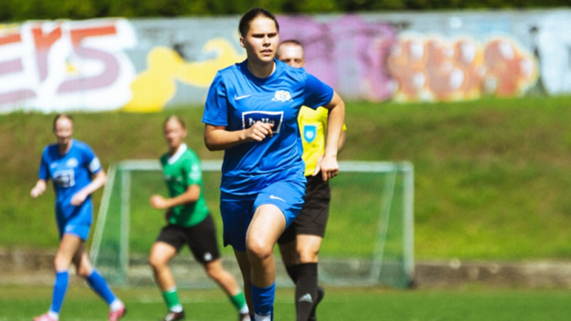 Par Sieviešu futbola līgas jūlija labāko spēlētāju atzīta Dūmiņa