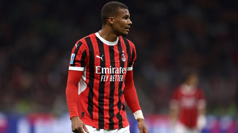 Ņūkāslas "United" no "Milan" iegādājas vācu aizsargu Tiavu
