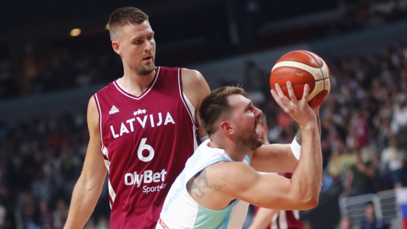 "Lakers" un Slovēnija uzelpo: Dončiča Rīgā gūtais savainojums neesot nopietns
