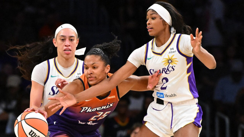 Laksas komandas biedrene Tomasa uzstāda WNBA nebijušu sasniegumu