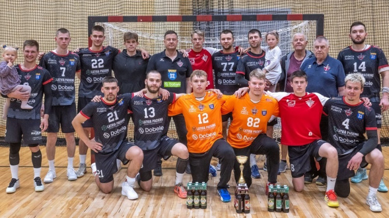Dobeles vīriešu un jaunatnes komandām godalgotās vietas starptautiskajā kausa izcīņas turnīrā
