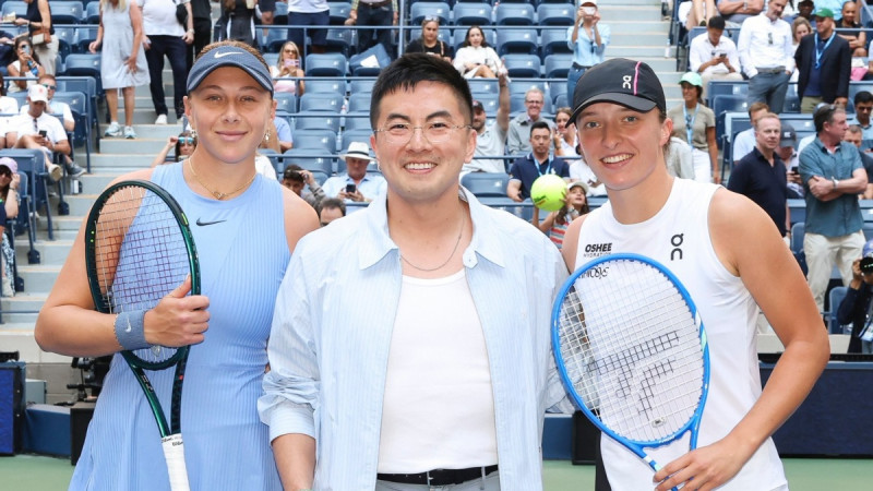 Aņisimova revanšējas Švjontekai, arī Osaka iesoļo "US Open" pusfinālā