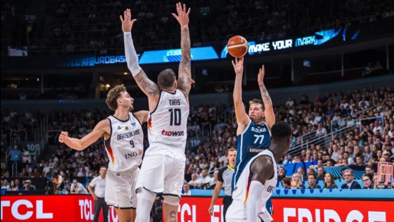 Dončičs iemet 39 punktus un konfliktē ar tiesnešiem, Rīgas trillerī labāki vācieši