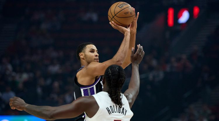 Sakramento "Kings" pārbaudes spēlē zaudē pamatsastāva uzbrucēju Mareju