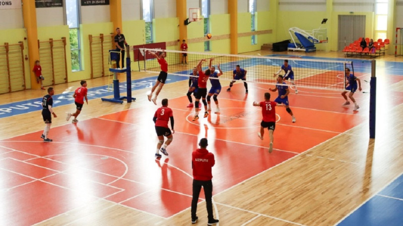 Latvijas kauss volejbolā vīriešiem sācies ar aizraujošu un spraigu cīņu