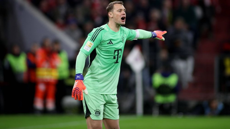 Vācijas futbola klasikā uzvaru svin ″Bayern″, Noiers labo Millera rekordu