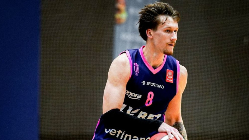 "Rīgas Zeļļi" ENBL saviem skatītājiem atrāda ar zaudējumu Hēraklam