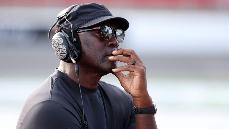 Džordans kritizē spēlētāju atpūšanos: "Basketbolu spēlē divarpus stundas dienā"