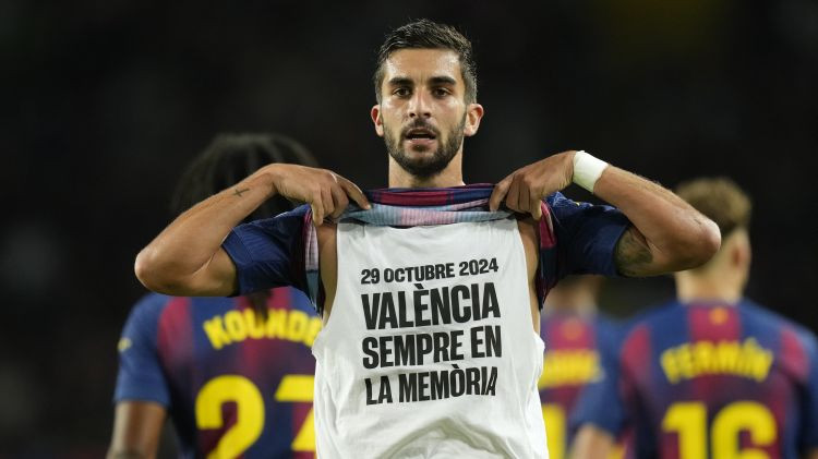 Barselona pēc zaudētās klasikas iesit divus agrus vārtus un atgriežas uz uzvaru takas