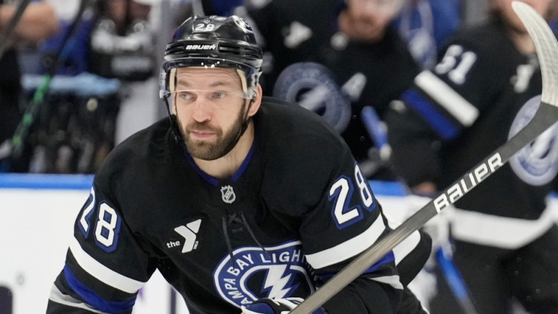 Girgensons par punktiem: "Kad spēlē vienkārši un pareizi, notiek labas lietas"