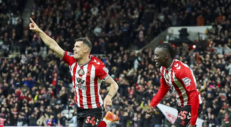 Džaka iesit otrā puslaika pirmajā minūtē, "Sunderland" nekļūst par vicelīderi