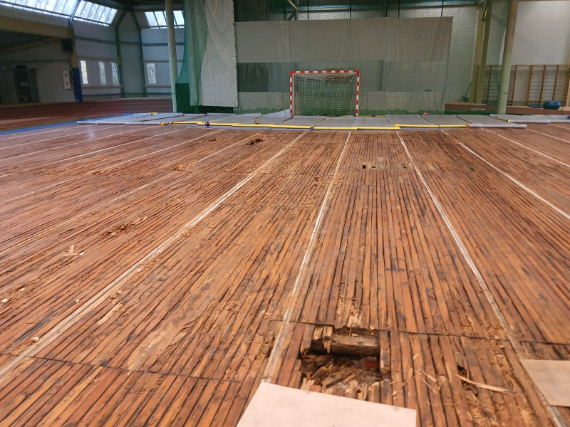 Blogs: MSĢ handbolisti bez ... grīdas