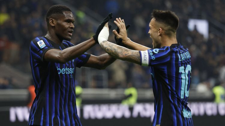 Čempione "Napoli" zaudē, A sērijas divvadībā izraujas "Inter" un "Roma"