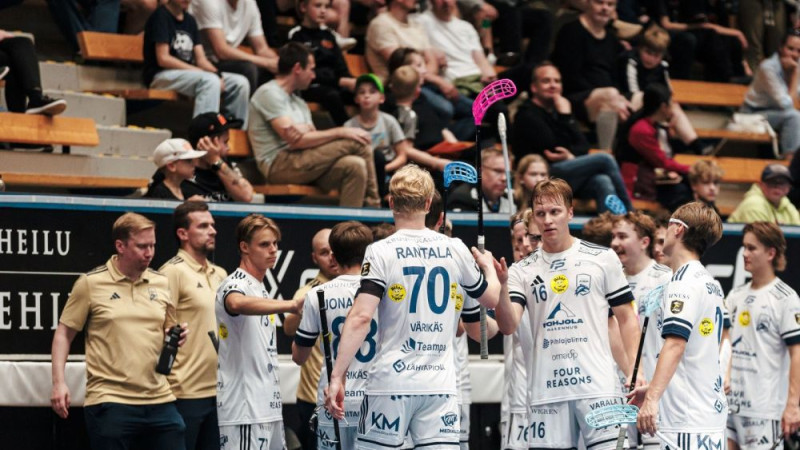 Siliņš pret čempioniem paliek rezervē, Trekšem zaudējums Stukāna komandai