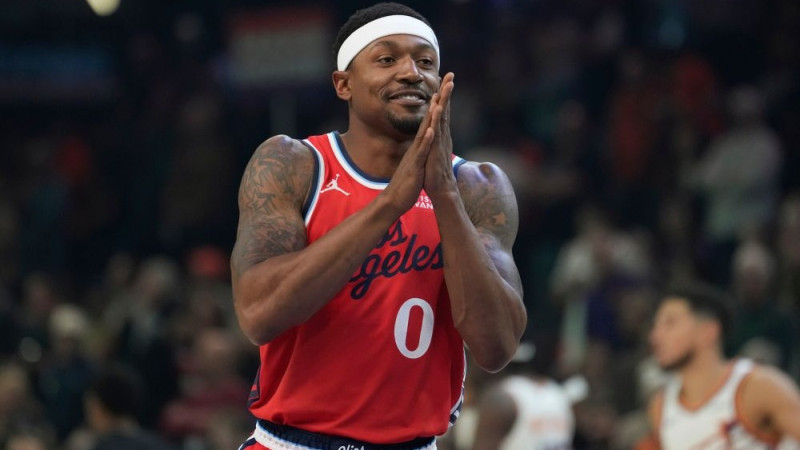 "Clippers" starpsezonas jaunieguvumam Bīlam sezona galā