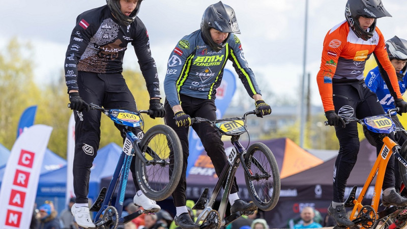 Treimanis, Jermakovs un vēl 21 uzvarētājs – noslēgusies 2025. gada BMX Latvijas ranga sezona