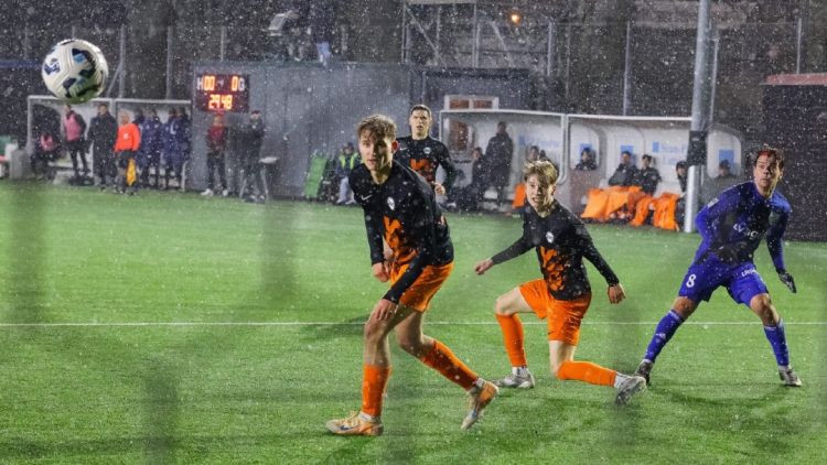 Skandalozā pārspēle izmaksā dārgi, "Metta" beidzot atcelts reģistrācijas liegums