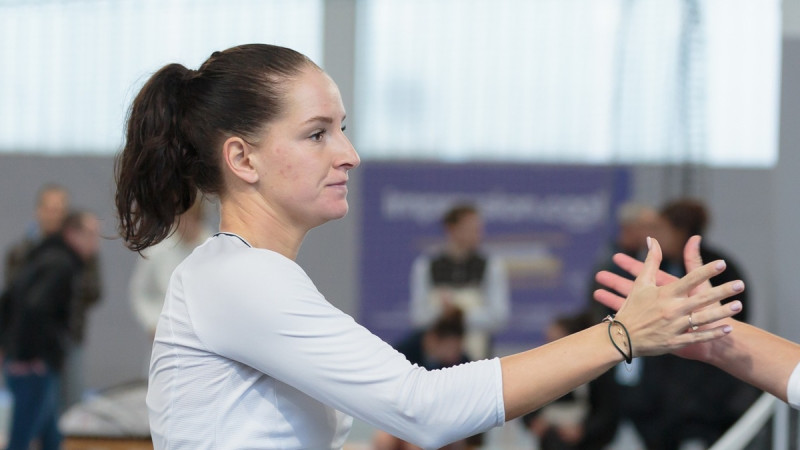 Mumbajas 1/4 finālā Semeņistaja piekāpjas 17 gadīgajai