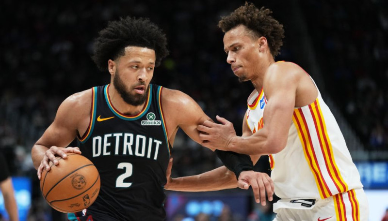 Porziņģis turpina slimot, "Hawks" konferences līderi apturēt nespēj