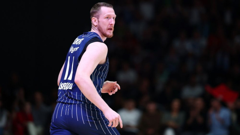 Šmits turpina spožo nedēļu ar Turcijas līgas personīgo rekordu, rezultatīvs arī Lomažs