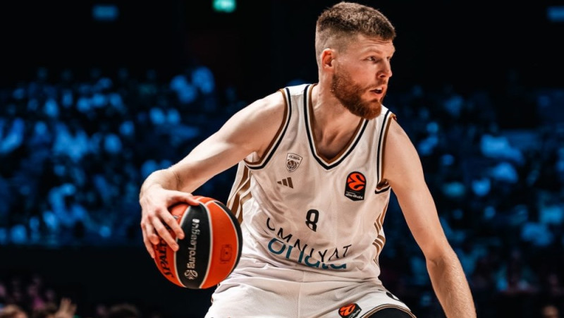 Bertānam tukšais vakars tālmetienos, Raits izrauj "Dubai" uzvaru