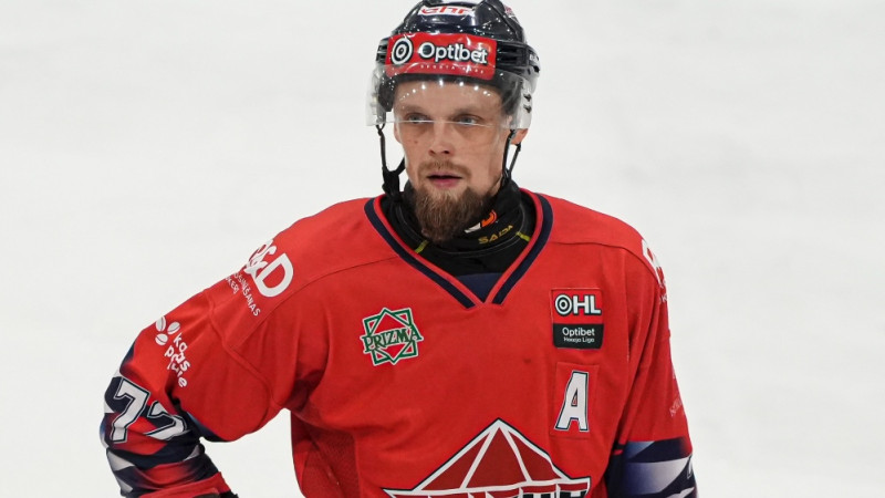 "Prizma" labdarības rotaļlietu lietus spēlē uzņems čempionus